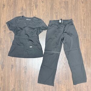 GREY’S ANATOMY BLACK SCRUB SET TOP AND PANTS